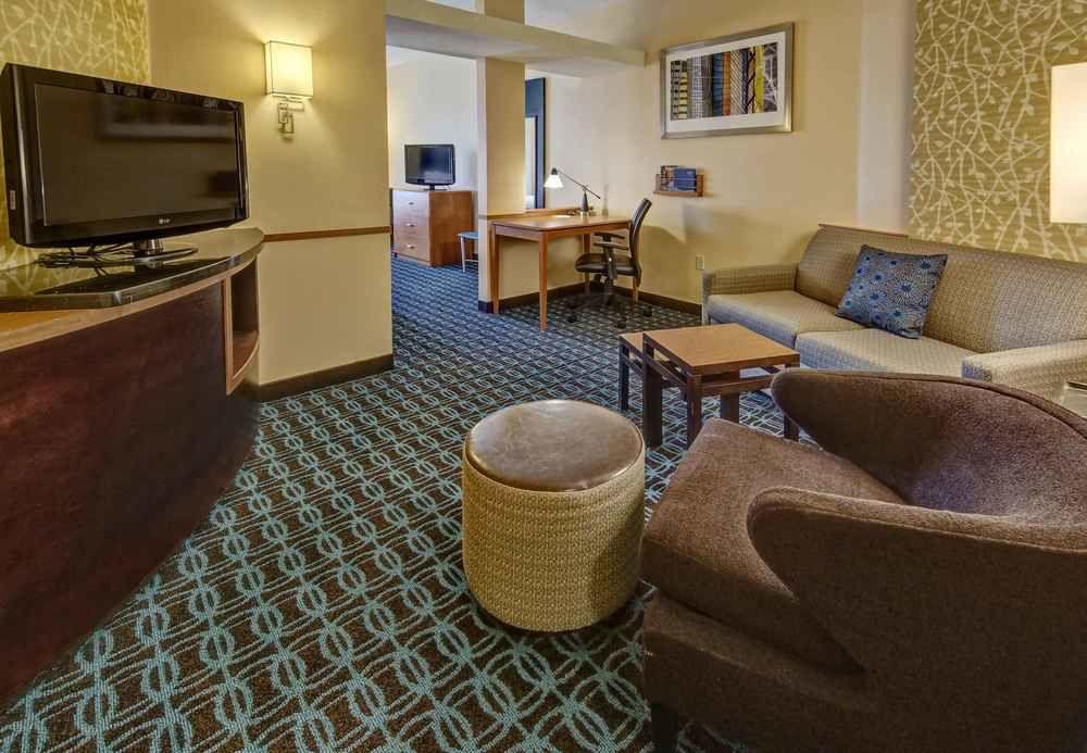 Fairfield Inn & Suites By Marriott Oklahoma City Nw Expressway/Warr Acres Exterior photo